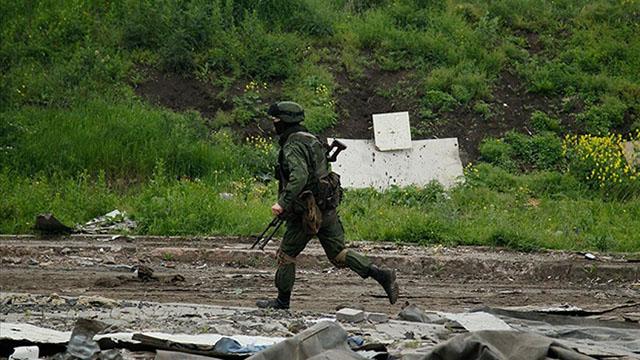 Donbassda rusiyapərəst separatçılar iki Ukrayna əsgərini öldürüb