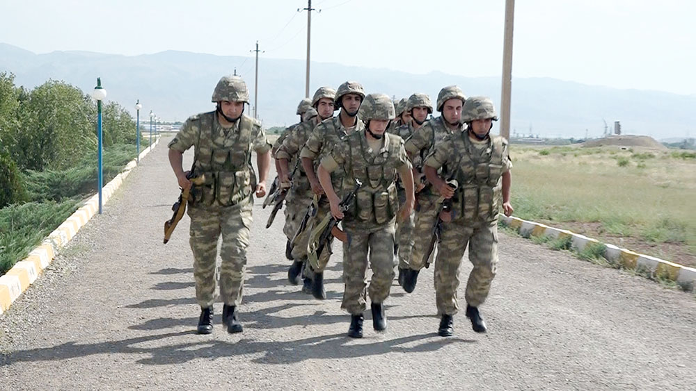 Orduda komanda-qərargah təlimi keçirilib - VİDEO