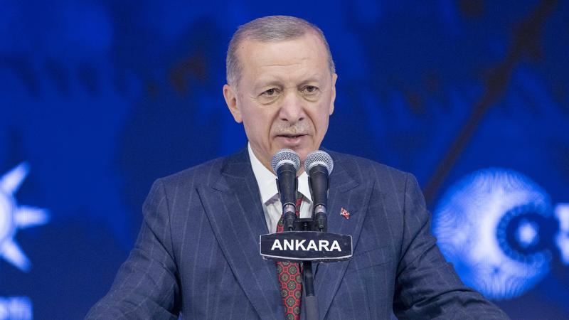 Türkiyə Prezidenti yenidən AK Partinin sədri seçilib
