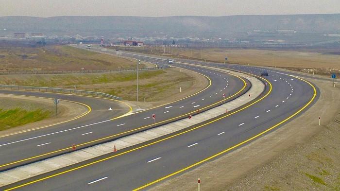 Azərbaycanı Naxçıvanla birləşdirən yeni yol 50-55 km olacaq