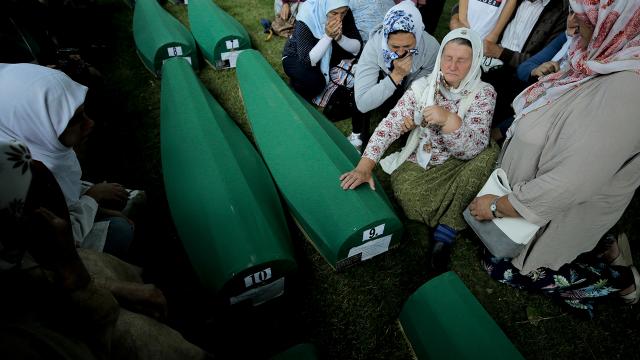 Srebrenitsa soyqırımının daha 50 qurbanı dəfn ediləcək